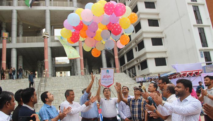 জাকজমকপুর্ণ আয়জনে নজরুল বিশ্ববিদ্যালয়ে ৩য় গবেষণা মেলা অনুষ্ঠিত