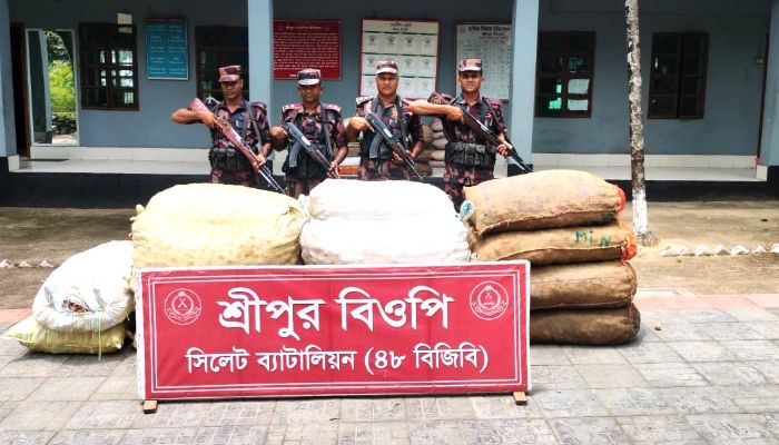 সিলেট সুনামগঞ্জে ১ কোটি ২৮ লক্ষ টাকার চোরাচালানী মালামাল আটক