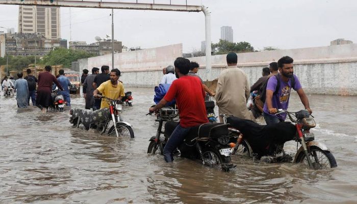 পাকিস্তানে ভারি বৃষ্টি, বন্যায় অন্তত ৪৬ জনের মৃত্যু
