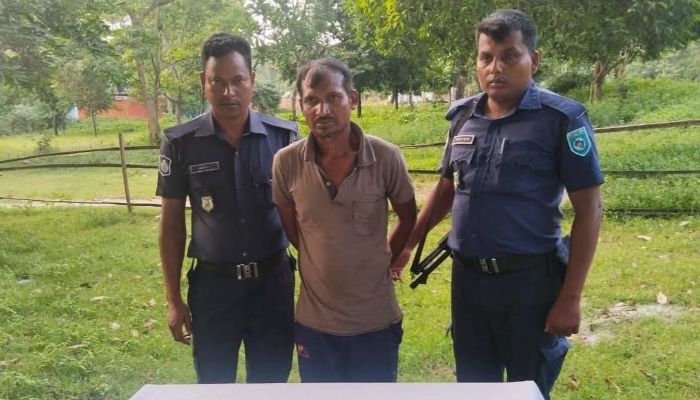 পঞ্চগড়ে জাল নোটসহ প্রতারক চক্রের এক সদস্য গ্রেফতার