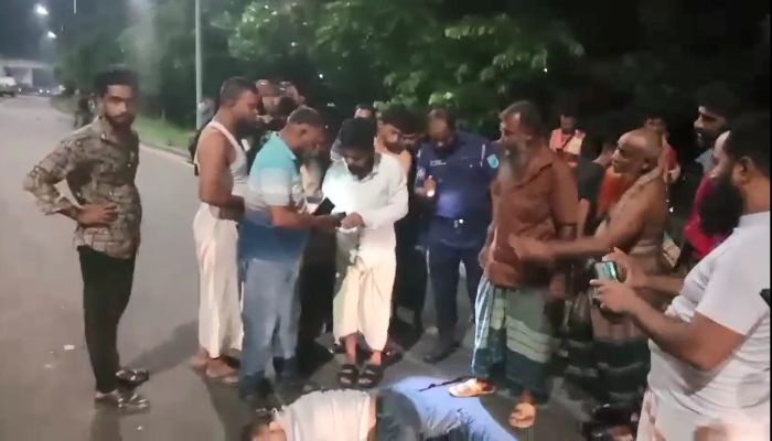 যাত্রীবাহী বাসের ধাক্কায় দুই মোটরসাইকেল আরোহী নিহত