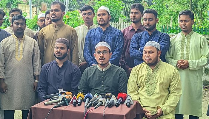 অনেক বেশি ভোগ বিলাসে ব্যস্ত হয়ে পড়েছে উপদেষ্টারা: সাদিক কায়েম