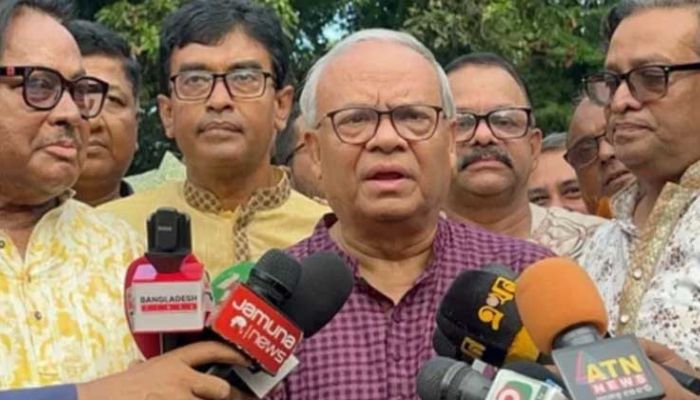 আওয়ামী আমলের প্রশাসন দিয়ে সুষ্ঠু নির্বাচন সম্ভব নয়: রিজভী