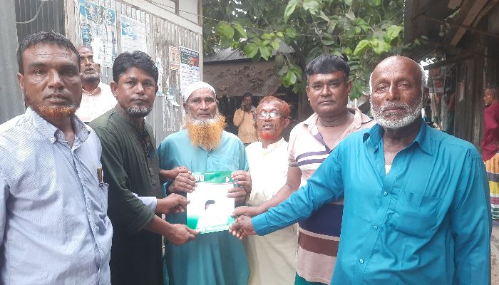 মতলব উত্তর বোরচরে লিফলেট বিতরণ বিএনপির