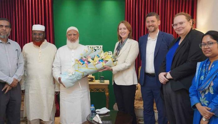 জামায়াত আমিরের সঙ্গে অস্ট্রেলিয়ান হাইকমিশনারের সাক্ষাৎ