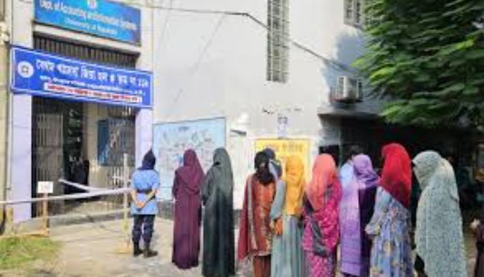রাকসুর ভোটগ্রহণ শেষ, চলছে গণনা