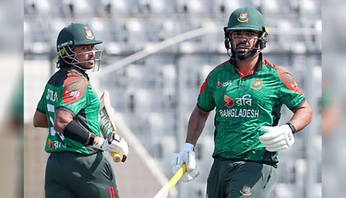 ছক্কা মেরে সাইফের বিদায়, মোতির ফাঁদে পা দিলেন হৃদয়