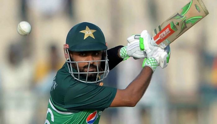 পাকিস্তানের টি-টোয়েন্টি দলে ফিরলেন বাবর আজম