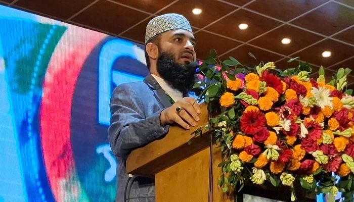 যে যত বড় নেতা, সে তত বেশি দুর্নীতিগ্রস্ত : মিজানুর রহমান আজহারী