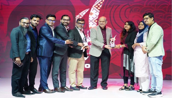 ১৩৪টি বিজ্ঞাপনী প্রচারণাকে সম্মাননা প্রদান করে ১৪তম কমওয়ার্ড অনুষ্ঠিত