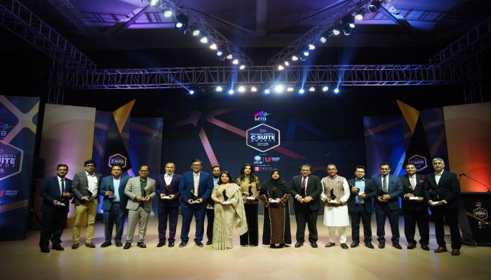 ৪র্থ বাংলাদেশ সি–স্যুট অ্যাওয়ার্ডসে স্বীকৃতি পেলেন দেশের ২৪ জন শীর্ষ নির্বাহী