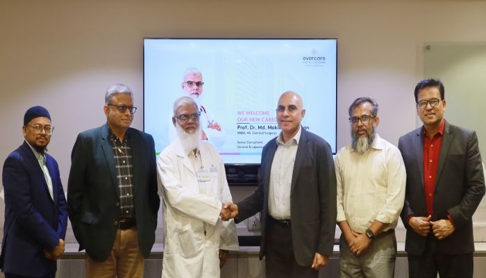 এভারকেয়ার হাসপাতাল চট্টগ্রামে যোগ দিলেন প্রফেসর ডা. মো. মোখলেছুর রহমান