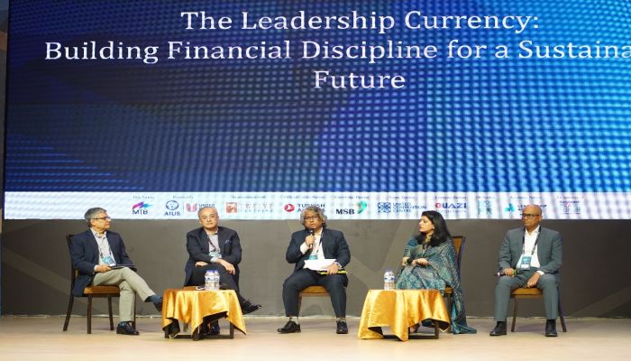 ৯ম লিডারশিপ সামিটে ভবিষ্যতমুখী নেতৃত্ব নিয়ে দিনব্যাপী আলোচনা