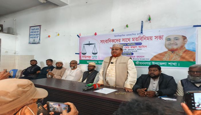 জীবননগরে সাংবাদিকদের সঙ্গে জামায়াত প্রার্থীর মতবিনিময়