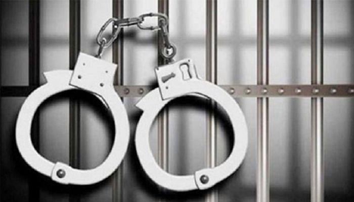 ব্যবসায়ীকে হত্যা, গ্রেপ্তার ১