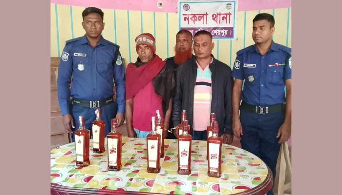 শেরপুরে ভারতীয় মদসহ ২ জন আটক