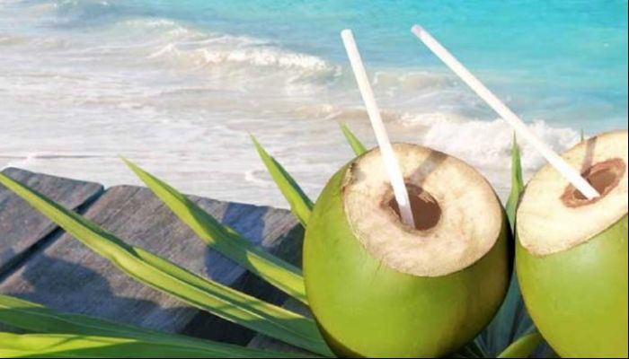 ডাবের পানিতে অনশন ভাঙানো 