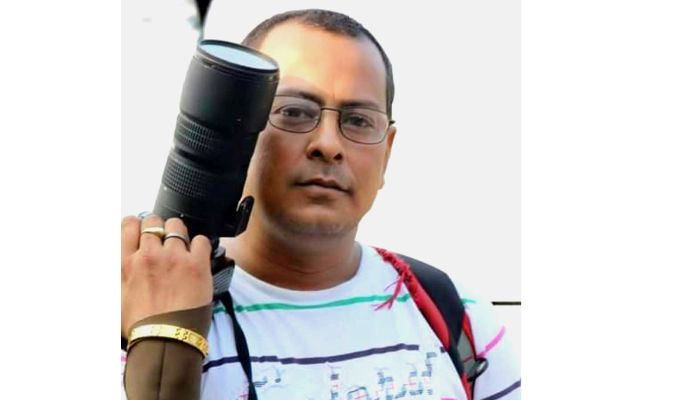 ওমরা পালনের উদ্দেশ্যে ফটো সাংবাদিক মাহমুদ হাসান কচির সৌদ আরব গমন