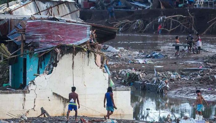 ফিলিপাইনে টাইফুনের তাণ্ডবে নিহত বেড়ে ১১৪