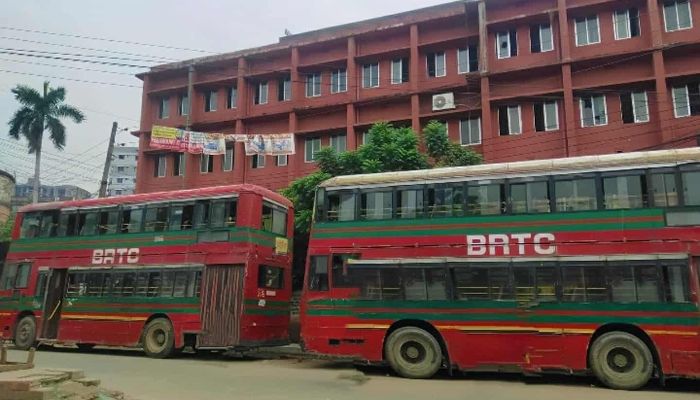 পরিবহন সংকটে ভুগছেন শিক্ষার্থীরা 