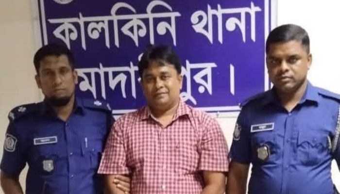 তাঁতীলীগ নেতা গ্রেপ্তার