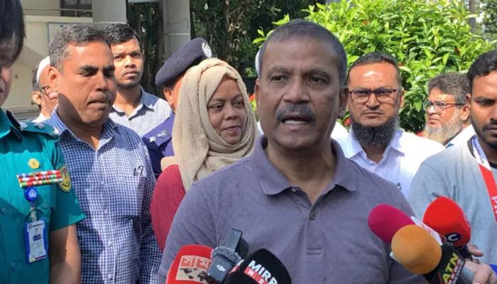 ১৬-১৭ বছর নির্বাচন হয় না, মানুষ কিছুটা শঙ্কায় আছে : আসিফ নজরুল