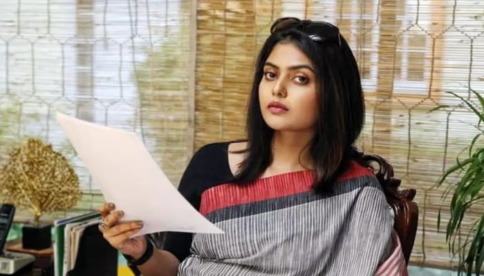 রাজনীতি থেকে অভিনয়ে ফিরলেন সায়নী ঘোষ
