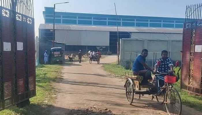 হিমাগার থেকে ৫৫ হাজার বস্তা আলু গোপনে বিক্রি
