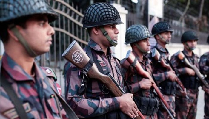 ঢাকা ও আশপাশের জেলায় বিজিবি মোতায়েন