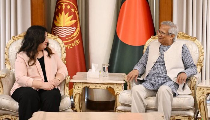 দেশ একটি ঐতিহাসিক রূপান্তরের মধ্য দিয়ে যাচ্ছে: প্রধান উপদেষ্টা