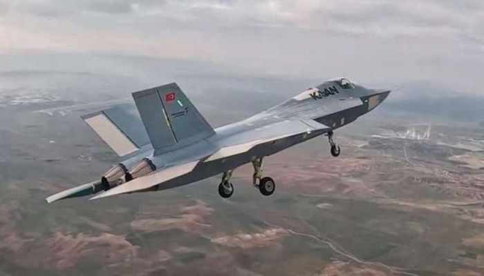 উড্ডয়নের পরই বিকট শব্দ, আছড়ে পড়া বিমানের ২০ সেনাই নিহত