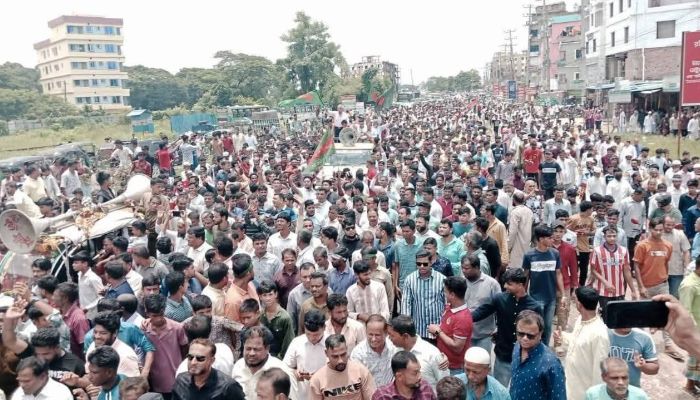 ঐতিহাসিক বিপ্লব ও সংহতি দিবসের র‌্যালি