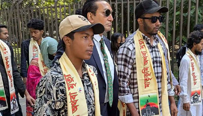 হাসিনার রায় শুনতে আদালতে জুলাই আহতরা