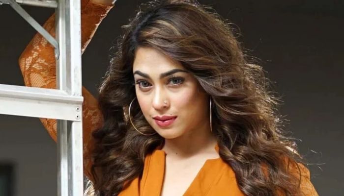 জীবনের নিরাপত্তা নিয়ে শঙ্কিত পপি