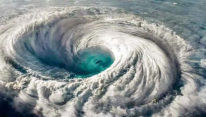 ৪৮ ঘণ্টার মধ্যে ঘূর্ণিঝড়ের শঙ্কা