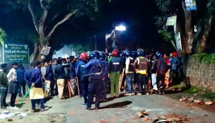 বিএনপির দু’ গ্রুপে ধাওয়া পাল্টা ধাওয়া, আহত ১৫