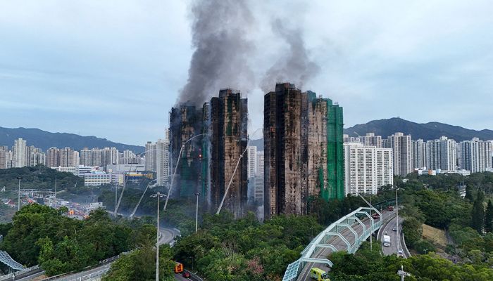 হংকংয়ে ৬৩ বছরের মধ্যে সবচেয়ে ভয়াবহ অগ্নিকাণ্ড