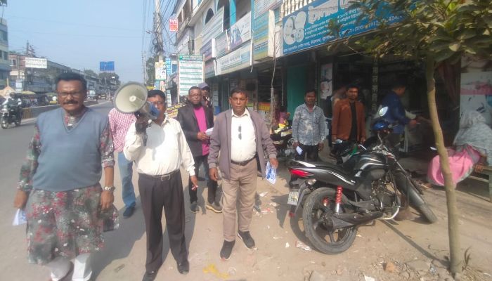 গণসংযোগ ও লিফলেট বিতরণ    