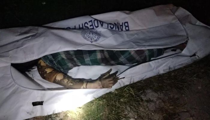 কেরোসিন ঢেলে নারীর আত্মহত্যা