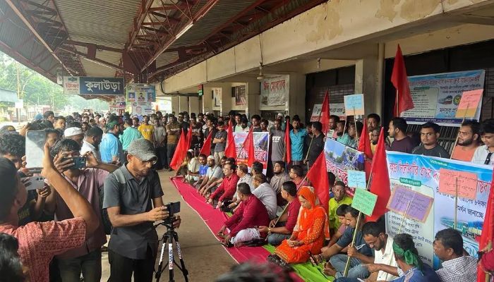 রেল অবরোধের পর বড় ঘোষণা: সিলেট-আখাউড়া রুটে ১,৭৩৯ কোটি টাকার সংস্কার পরিকল্পনা