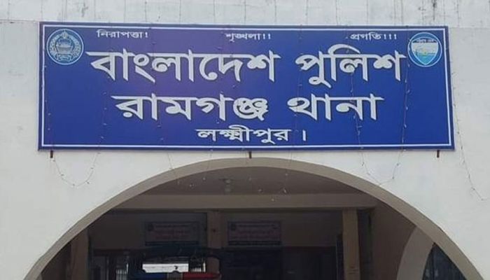 দিনে টার্গেট রাতে চুরি