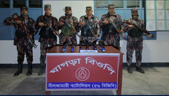 পঞ্চগড় সীমান্তে ৫৬ বিজিবির অভিযানে ২৯ বোতল ভারতীয় ফেনসিডিল আটক