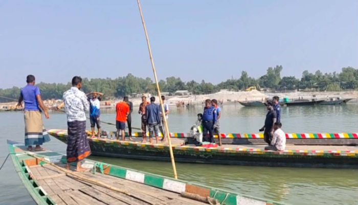 টাঙ্গাইলের যমুনা নদীতে নৌকা থেকে পড়ে যুবক নিখোঁজ