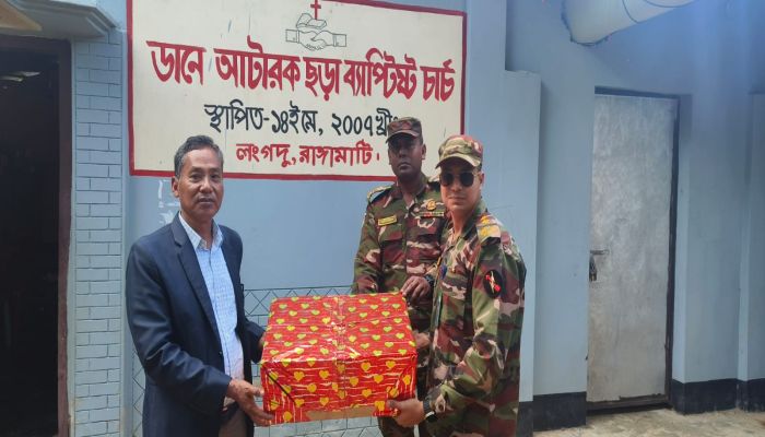 বড়দিনে সম্প্রীতির বার্তা, লংগদুতে খ্রিস্টানদের পাশে সেনাবাহিনী