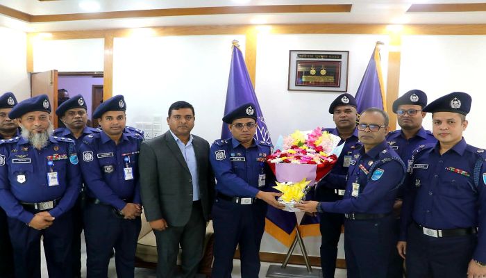 গোপালগঞ্জের পুলিশ সুপার মিজানুর রহমানকে বিদায়ী সংবর্ধনা প্রদান ও নবাগত পুলিশ সুপারকে বরণ