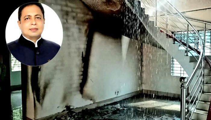 মুকসুদপুর উপজেলা আওয়ামী লীগের যুগ্মসাধারণ সম্পাদকের বাড়ীতে দুর্বৃত্তদের অগ্নিসংযোগ 