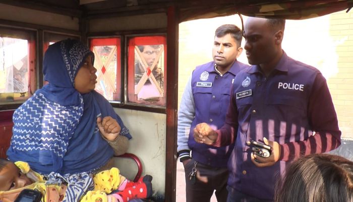 মাদারীপুরে ঘরে ঢুকে মিস্ত্রিকে কুপিয়ে হত্যা: ঘাতক আটক