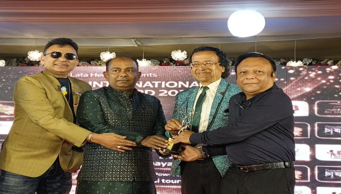 সেরা অভিনেতার পুরস্কার পেলেও ক্ষোভ ঝরল মুকিত জাকারিয়ার কণ্ঠে