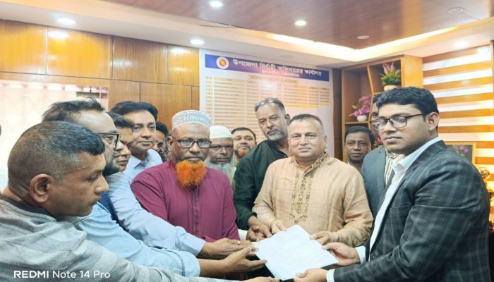 ফুলবাড়িয়া বিএনপি’র আখতারুল আলমসহ ৬ জনের মনোনয়ন ফরম উত্তোলন। 