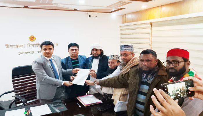 বৃহত্তর সুন্নী জোট প্রার্থী গিয়াস উদ্দিন আত্ব-তাহেরীর মনোনয়ন দাখিল  নির্বাচনী সময়ে সকল রাজনৈতিক দলের জন্য সমান সুবিধার দাবী 